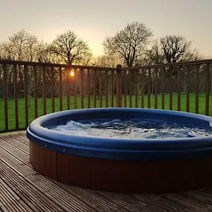 Lodge Victory Retreat, Amotherby
